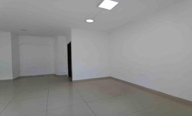 LOCAL EN ARRIENDO EN EL CENTRO/SANTA ROSA