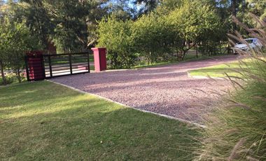 MODERNA CASA - RETASADA -  EN VENTA EN CC.EL MORO - MARCOS PAZ