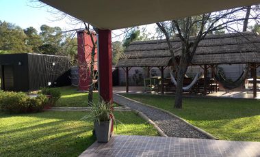 MODERNA CASA - RETASADA -  EN VENTA EN CC.EL MORO - MARCOS PAZ