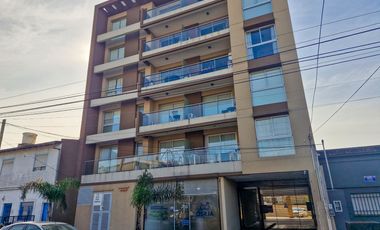 Departamento de 3 ambientes con cochera en  Moreno zona oeste centro !!!