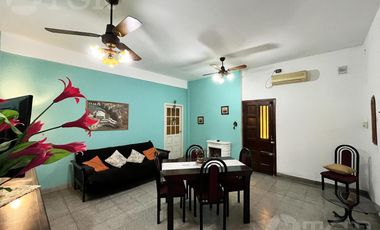 Casa  multifamiliar en Valentín Alsina