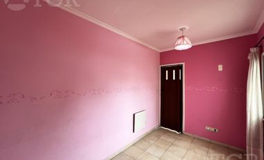 Casa  multifamiliar en Valentín Alsina