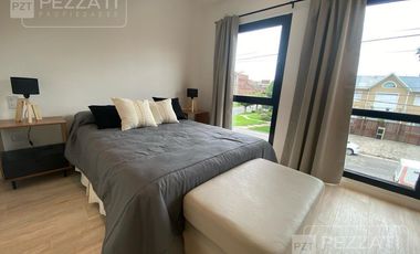 Duplex a estrenar. z/ San Carlos. 2 dormitorios y escritorio. Impecable. Amoblado