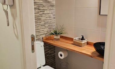 Duplex a estrenar. z/ San Carlos. 2 dormitorios y escritorio. Impecable. Amoblado