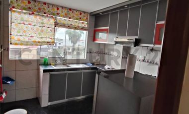 ¡Rentabilidad Inmediata! Edificio de 4 Departamentos  Cerca a Universidades