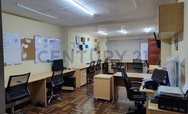 ¡Rentabilidad Inmediata! Edificio de 4 Departamentos  Cerca a Universidades