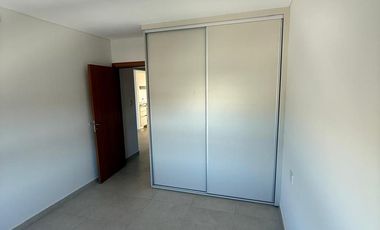 Departamento de dos dormitorios en alquiler en Barrio San Martín.