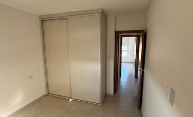 Departamento de dos dormitorios en alquiler en Barrio San Martín.
