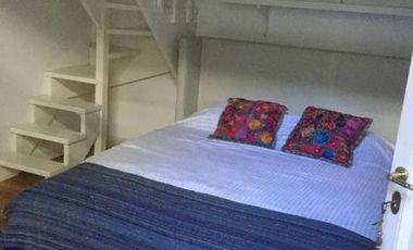 Hermoso duplex, reciclado en edificio de categoria.Disponible !