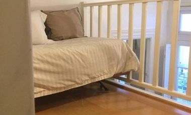 Hermoso duplex, reciclado en edificio de categoria.Disponible !