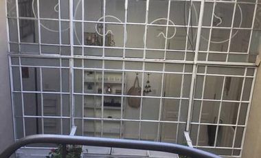 Hermoso duplex, reciclado en edificio de categoria.Disponible !