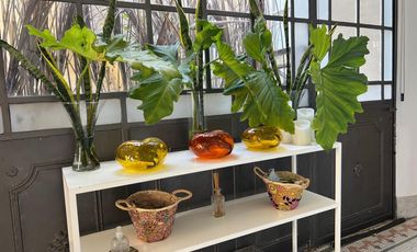 Hermoso duplex, reciclado en edificio de categoria.Disponible !