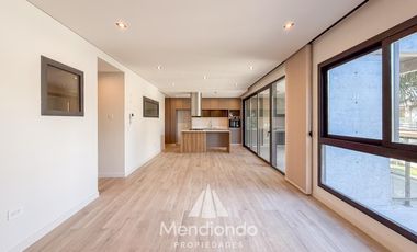 Piso 4 amb. Balcón terraza con parrilla 2 cocheras. Categoría. Zona Güemes. Barrio Los Troncos