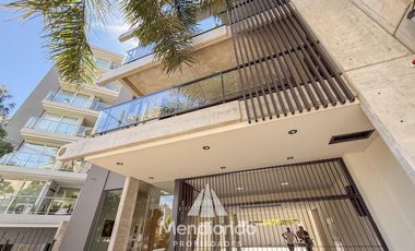 Piso 4 amb. Balcón terraza con parrilla 2 cocheras. Categoría. Zona Güemes. Barrio Los Troncos