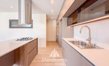 Piso 4 amb. Balcón terraza con parrilla 2 cocheras. Categoría. Zona Güemes. Barrio Los Troncos