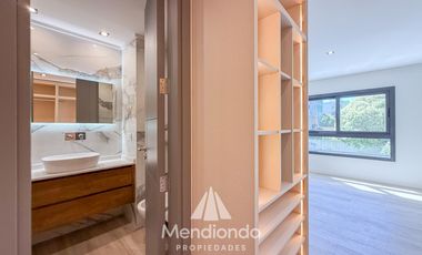 Piso 4 amb. Balcón terraza con parrilla 2 cocheras. Categoría. Zona Güemes. Barrio Los Troncos