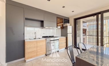 Piso 4 amb. Balcón terraza con parrilla 2 cocheras. Categoría. Zona Güemes. Barrio Los Troncos