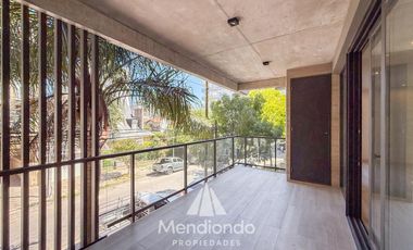 Piso 4 amb. Balcón terraza con parrilla 2 cocheras. Categoría. Zona Güemes. Barrio Los Troncos