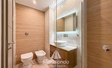 Piso 4 amb. Balcón terraza con parrilla 2 cocheras. Categoría. Zona Güemes. Barrio Los Troncos