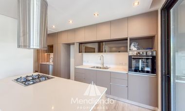 Piso 4 amb. Balcón terraza con parrilla 2 cocheras. Categoría. Zona Güemes. Barrio Los Troncos