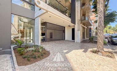 Piso 4 amb. Balcón terraza con parrilla 2 cocheras. Categoría. Zona Güemes. Barrio Los Troncos