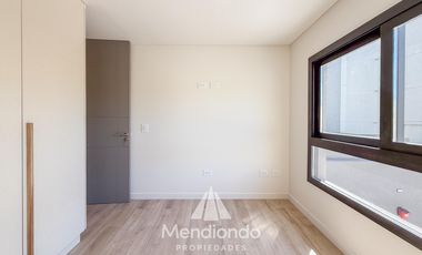 Piso 4 amb. Balcón terraza con parrilla 2 cocheras. Categoría. Zona Güemes. Barrio Los Troncos