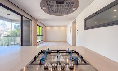 Piso 4 amb. Balcón terraza con parrilla 2 cocheras. Categoría. Zona Güemes. Barrio Los Troncos