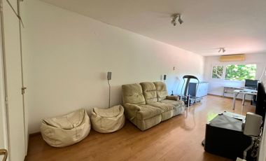 Casa 4 ambientes, cochera, dependencia, en venta en Martínez