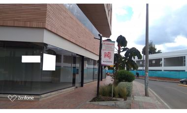 ARRIENDO LOCAL 17 M2 PLAZOLETA - MADERO PLAZA CHIA