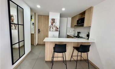 Apartaestudio frente a ciudad del río para la renta amoblada, piso 14