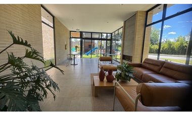 Venta de lote en unidad cerrada en Llanogrande