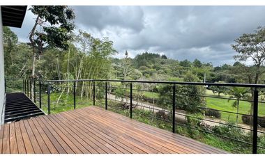 Venta de casa campestre independiente en construcción en la ceja