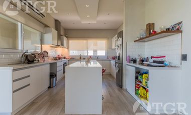 Elegante recinto en La Providencia Country & Club