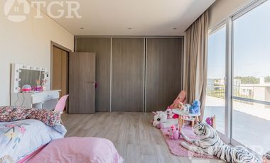 Elegante recinto en La Providencia Country & Club