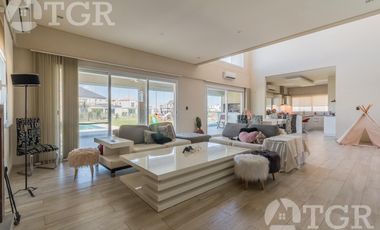 Elegante recinto en La Providencia Country & Club