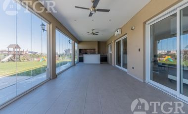 Elegante recinto en La Providencia Country & Club