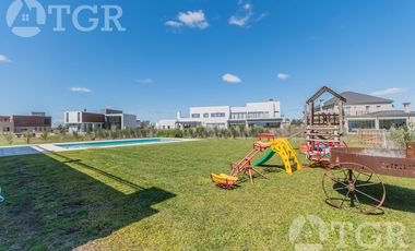 Elegante recinto en La Providencia Country & Club