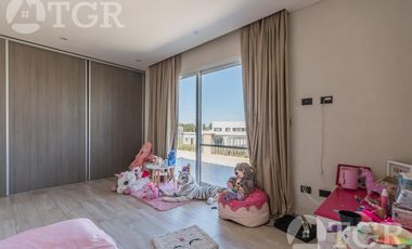 Elegante recinto en La Providencia Country & Club