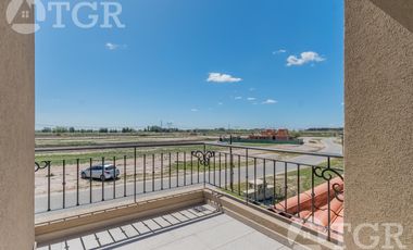 Elegante recinto en La Providencia Country & Club