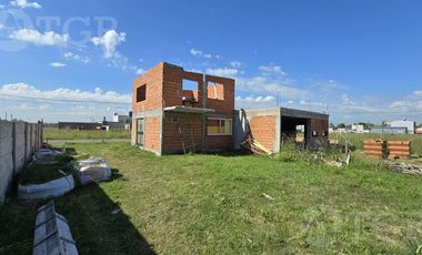 Casa a terminar en Tristán Suarez Barrio Mi Tierra