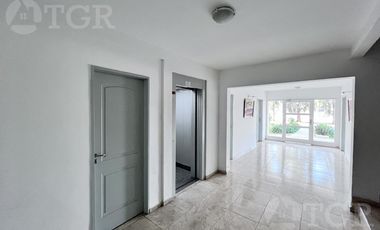 Venta Departamento 4 ambientes en  Altos de San Fernando.