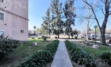 Venta Departamento 4 ambientes en  Altos de San Fernando.