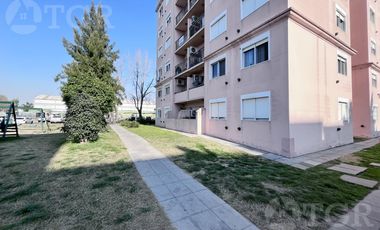 Venta Departamento 4 ambientes en  Altos de San Fernando.