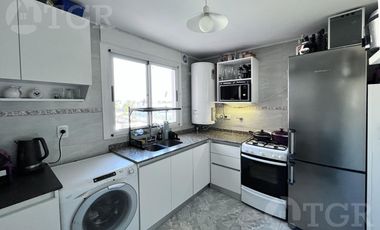 Venta Departamento 4 ambientes en  Altos de San Fernando.