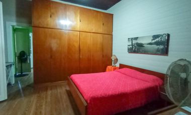 Alquiler PH en Remedios De Escalada 3 ambientes al Frente con entrada de auto.