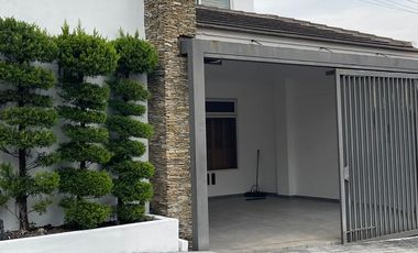 CASA EN RENTA EN BOSQUES DEL VALLE