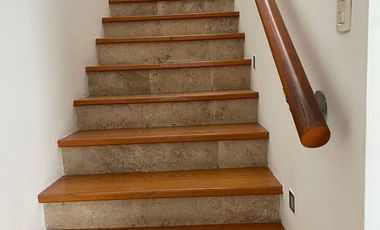 CASA EN RENTA EN BOSQUES DEL VALLE