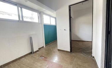 Arenales y Suipacha | 3 Amb C/ Dep. | Balcon Corrido Frente | Cochera Espacio | Todo Luz | Piso Alto