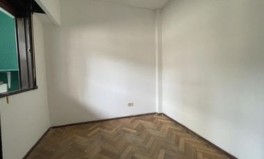 Arenales y Suipacha | 3 Amb C/ Dep. | Balcon Corrido Frente | Cochera Espacio | Todo Luz | Piso Alto