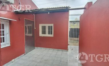 Venta en block de 2 ph en Lanús oeste-ideal inversión -